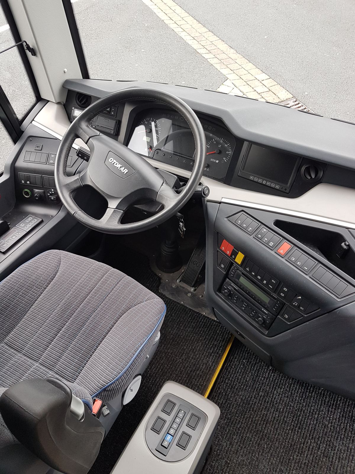 Fahrerarbeitsplatz im Otokar Midibus